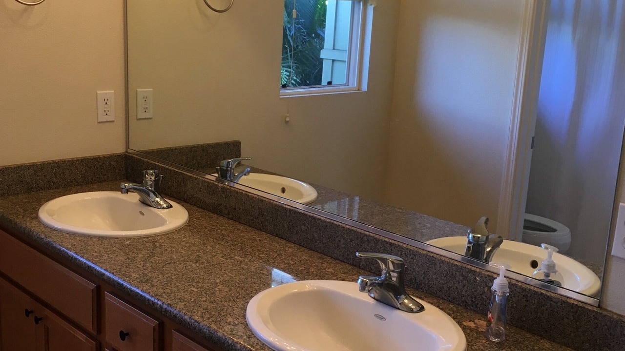 Photo of Bathroom in Waikoloa