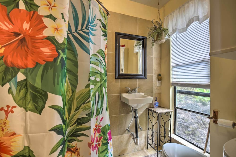 Photo of Bathroom in Honalo