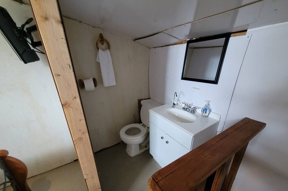 Photo of Bathroom in Pahoa