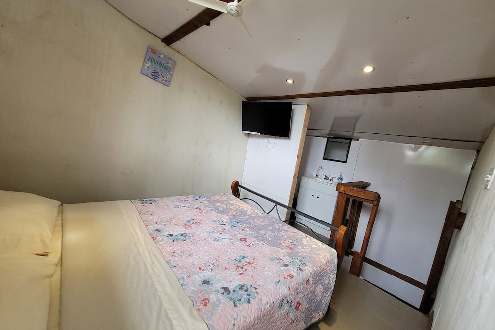 Photo of Bedroom in Pahoa