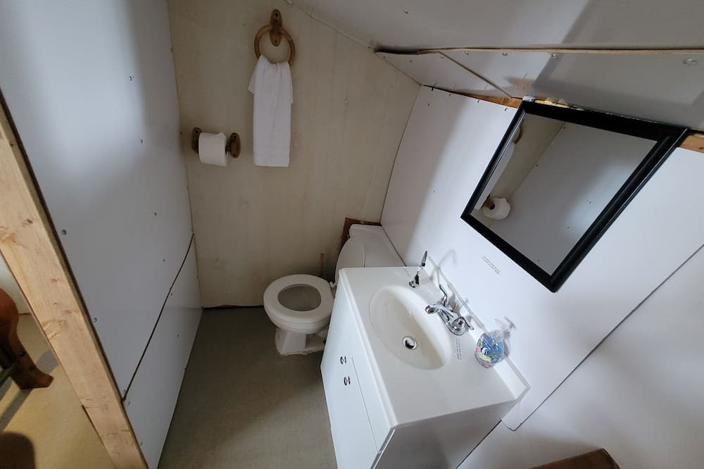 Photo of Bathroom in Pahoa