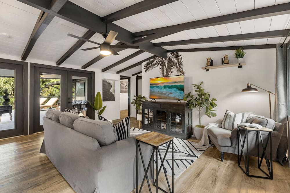 Photo of Livingroom in Pupukea