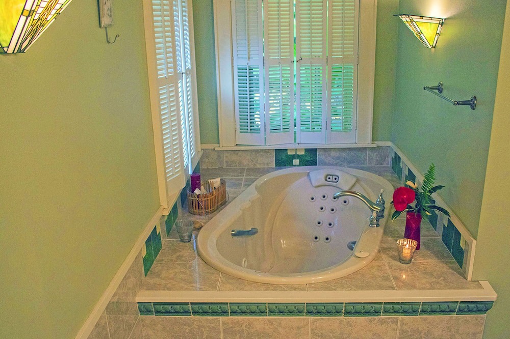 Photo of Bathroom in Waiohinu