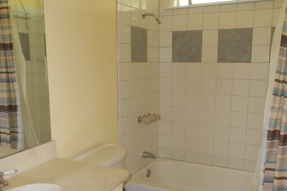 Photo of Bathroom in Pupukea