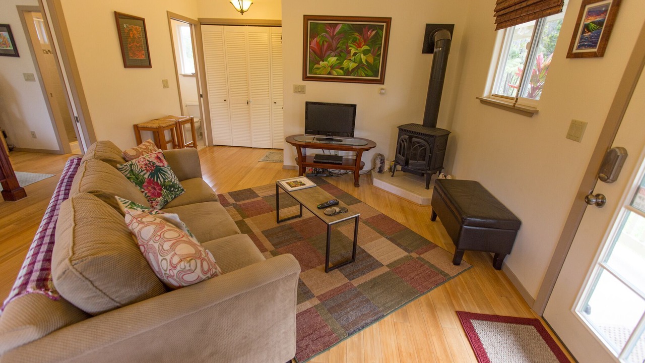 Photo of Livingroom in Royal Hawaiian Estates