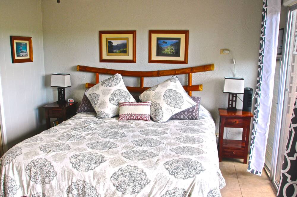 Photo of Bedroom in Poipu