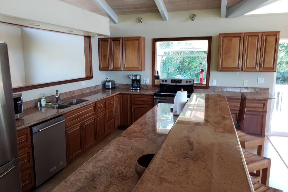 Photo of Kitchen in Pupukea
