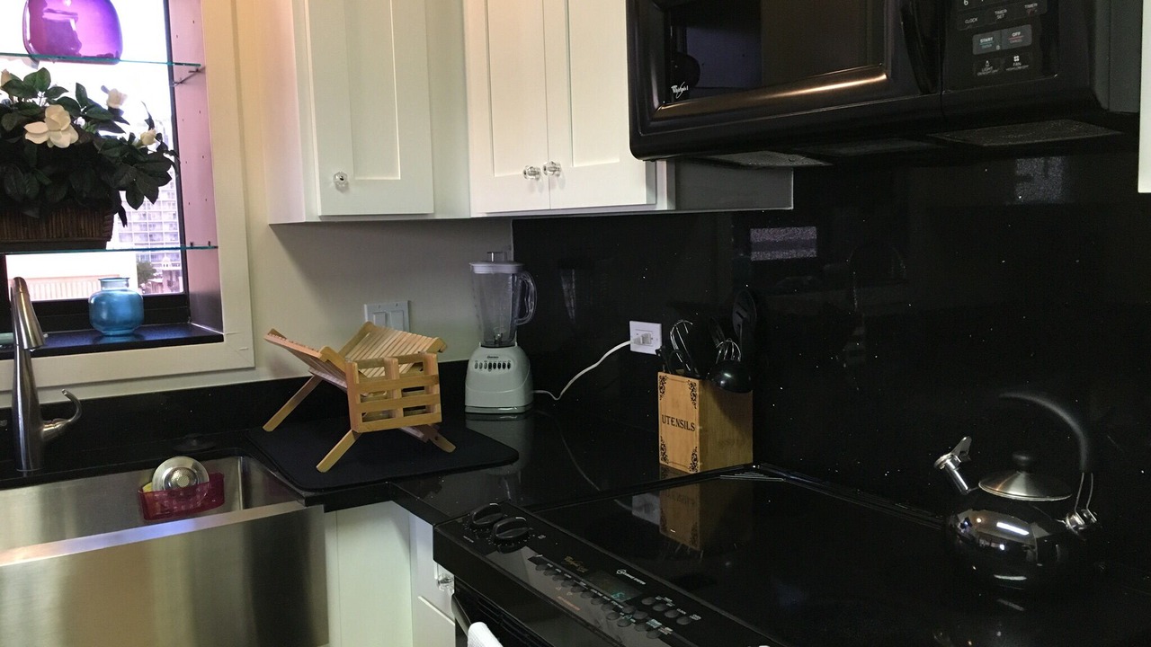 Photo of Kitchen in Waikiki