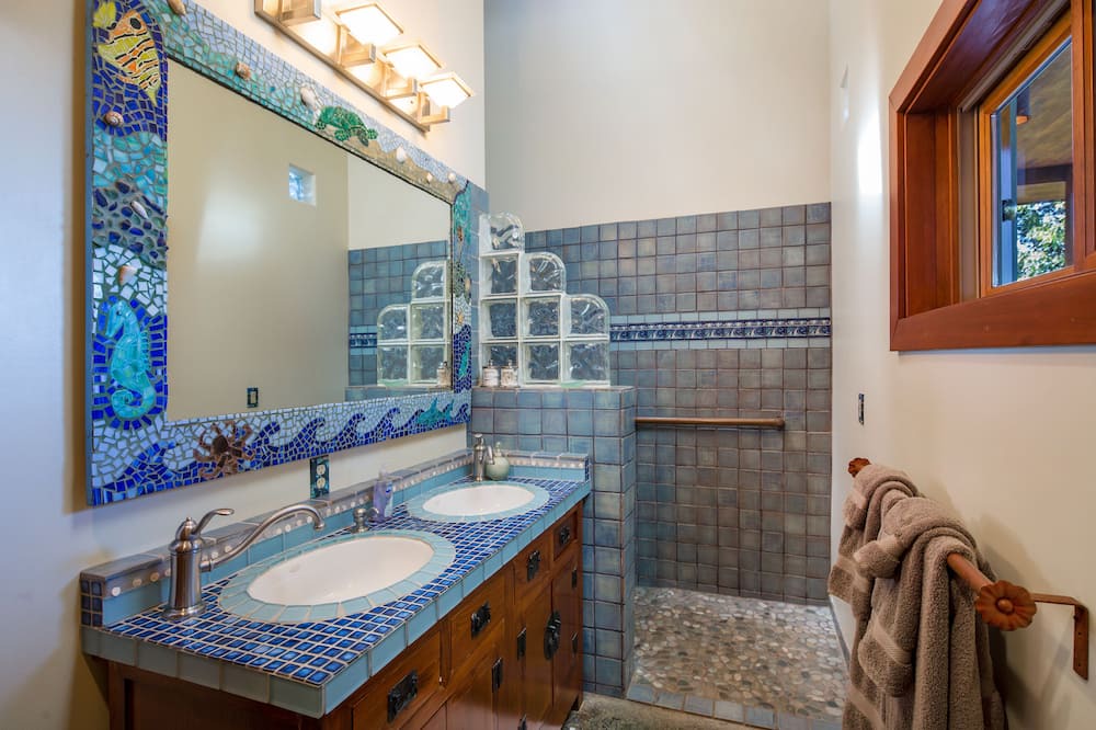 Photo of Bathroom in Pupukea