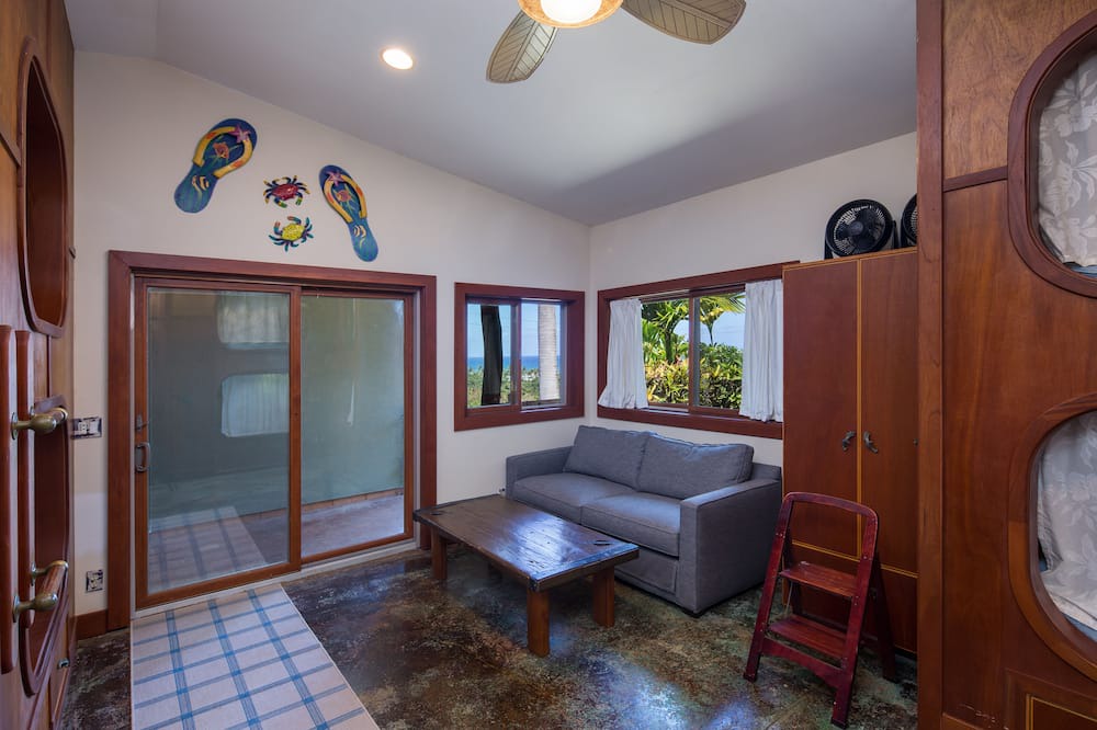 Photo of Bedroom in Pupukea