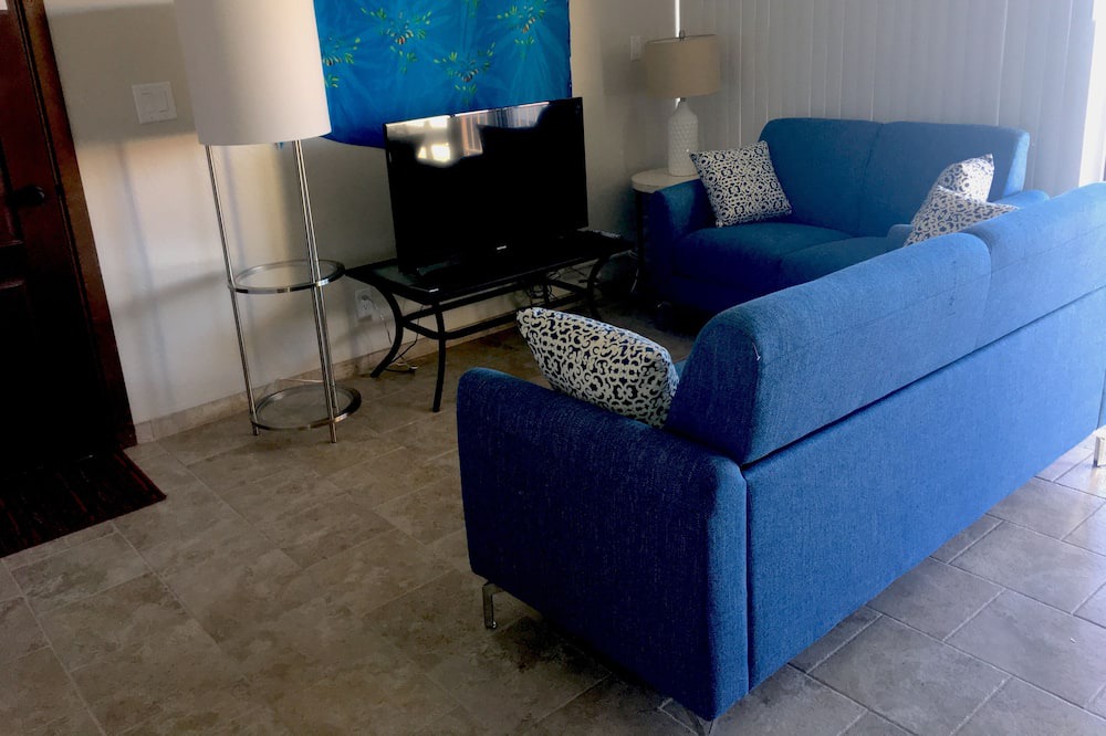 Photo of Livingroom in Honalo