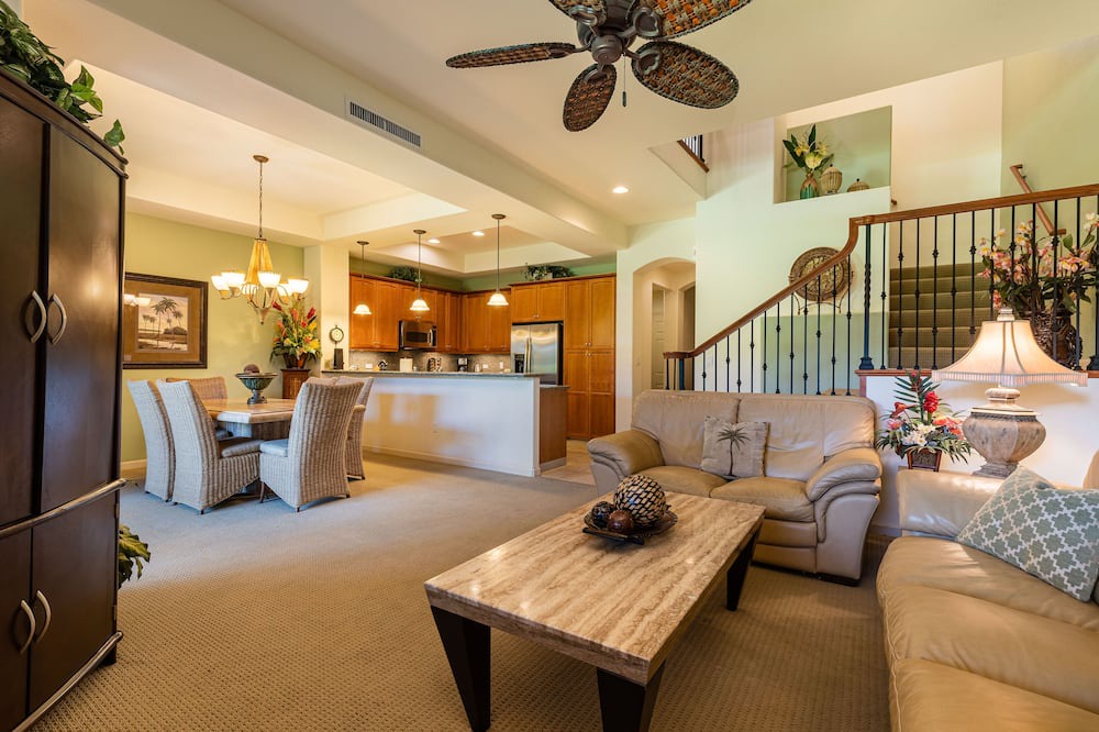 Photo of Livingroom in Kamuela