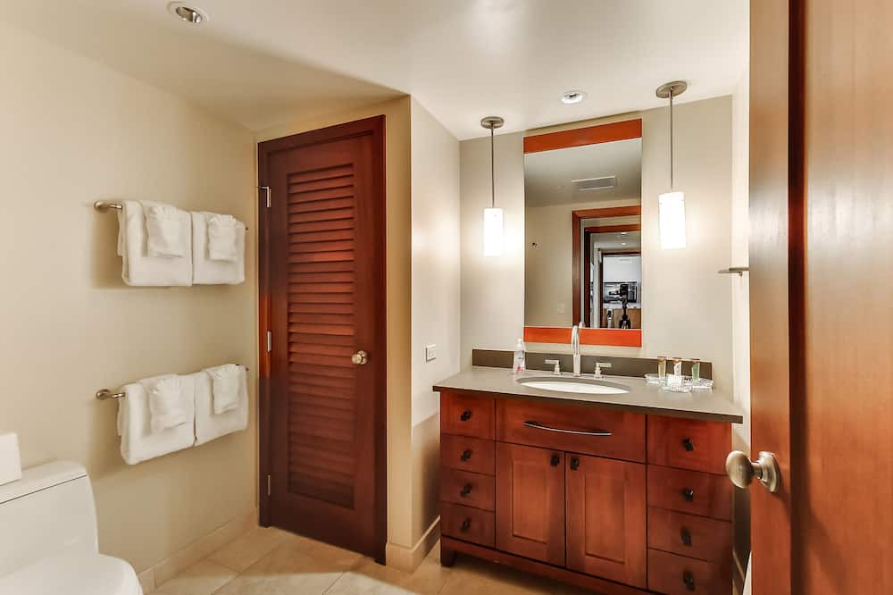 Photo of Bathroom in Kapolei