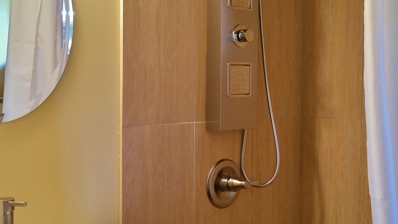 Photo of Bathroom in Fern Acres