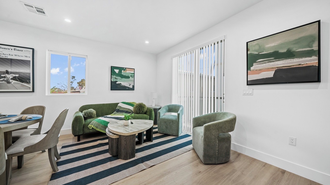 Photo of Livingroom in Westlake
