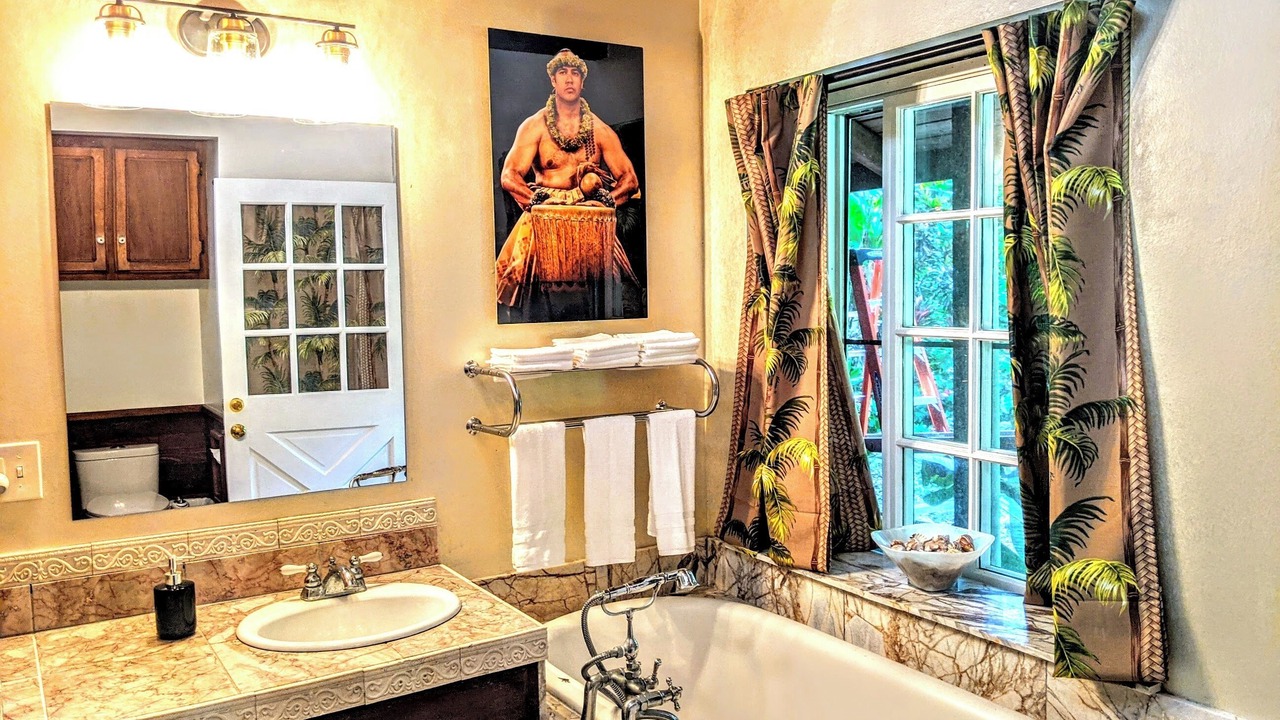 Photo of Bathroom in Kehena Beach Estates