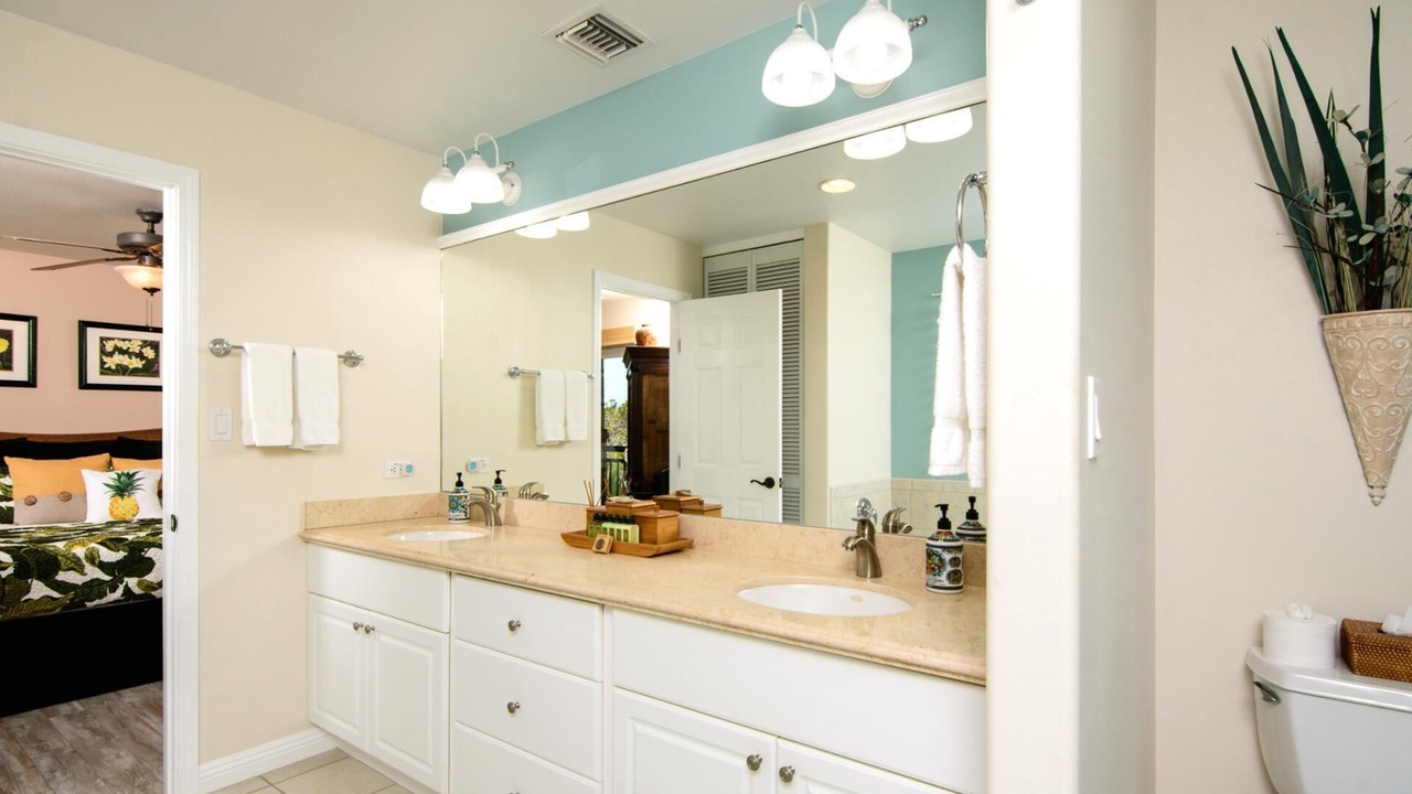 Photo of Bathroom in Waikoloa
