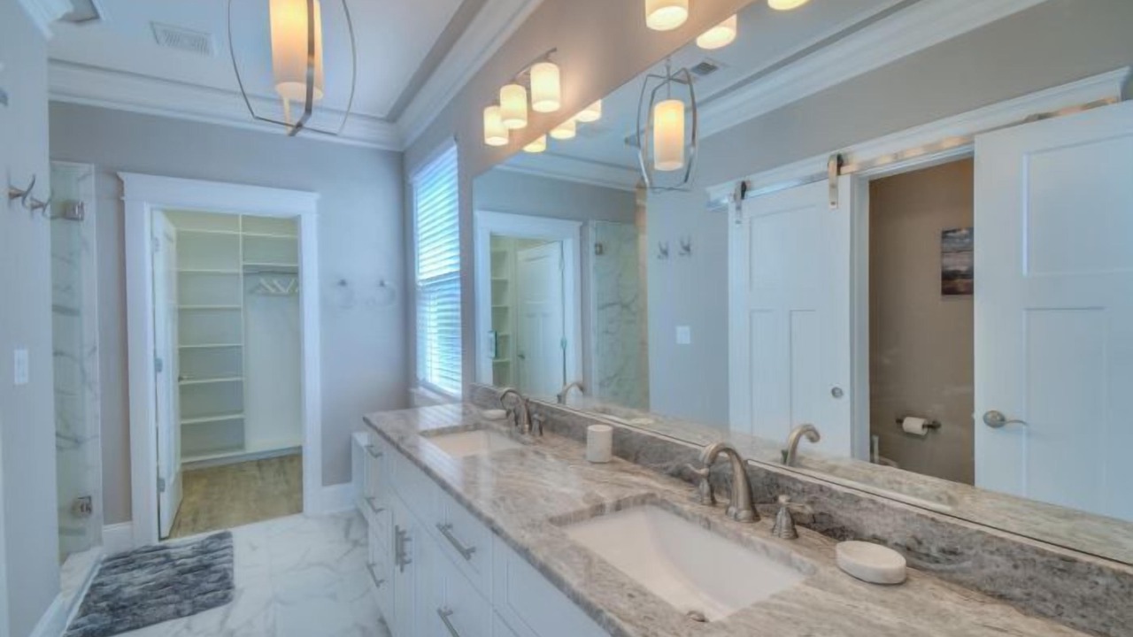 Photo of Bedroom in Atlantic Beach
