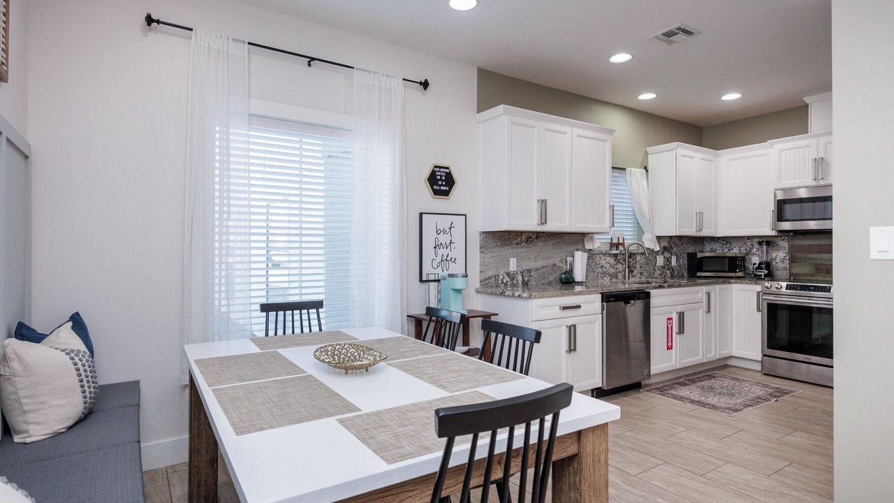 Photo of Kitchen in Eastern Honolulu