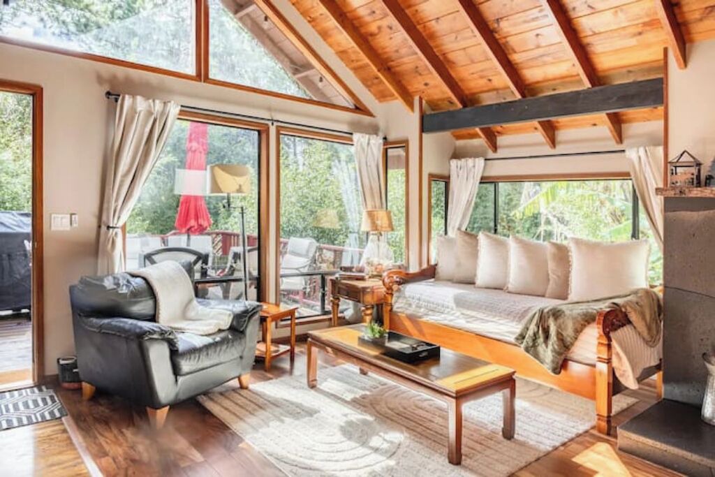 Photo of Livingroom in Kamuela