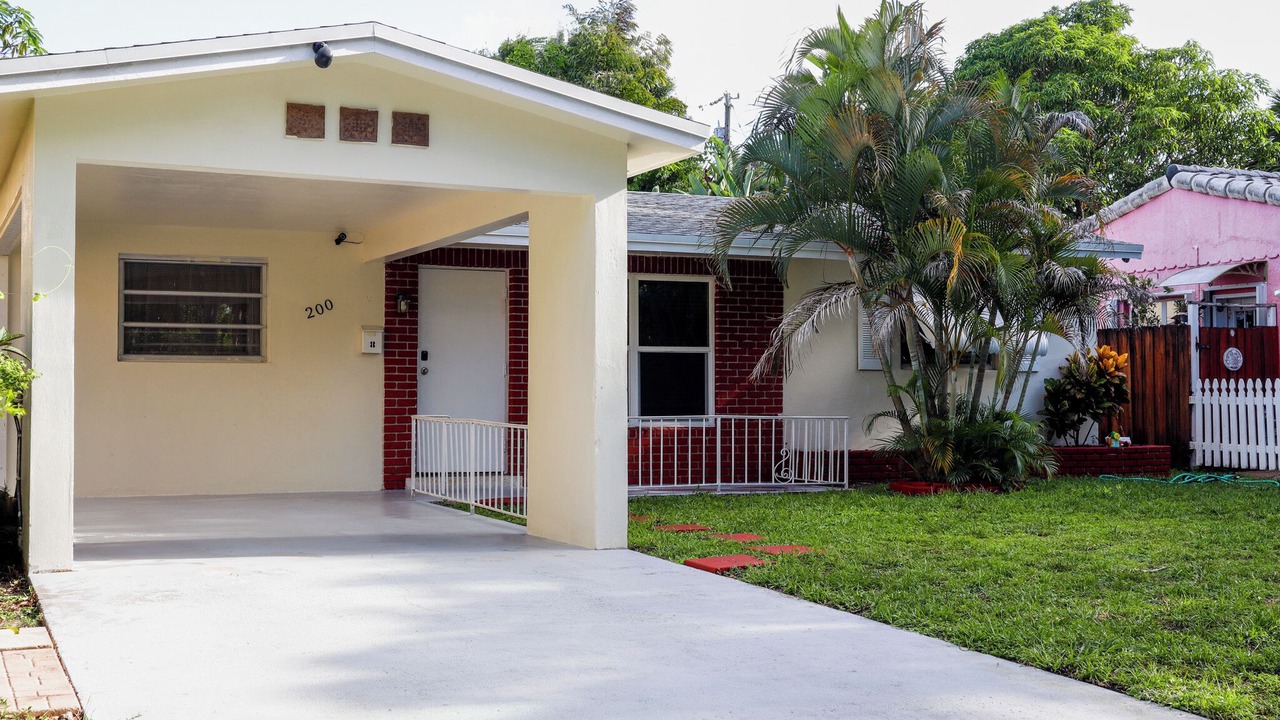 Photo of Outdoor in Poinciana Park