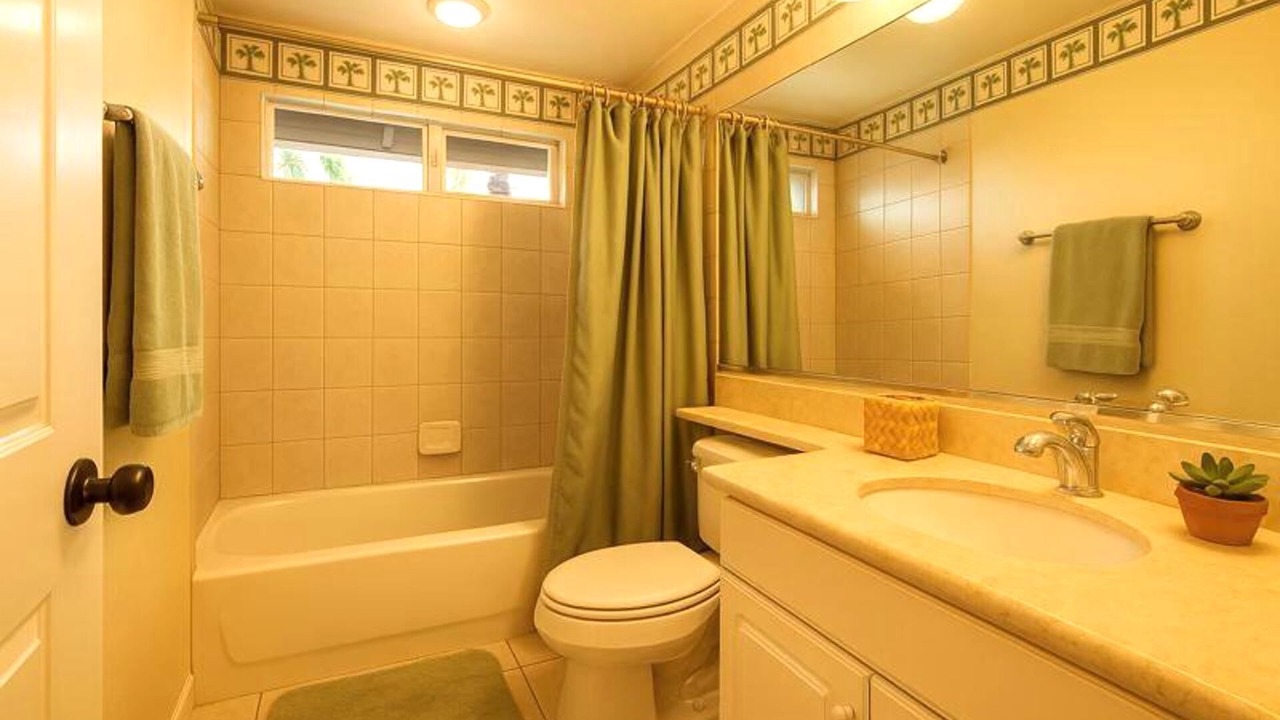 Photo of Bathroom in Waikoloa