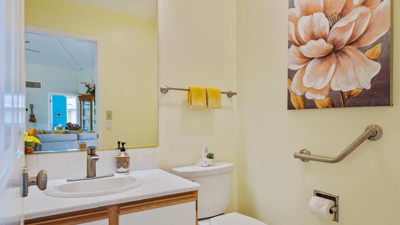 Photo of Bathroom in Keauhou