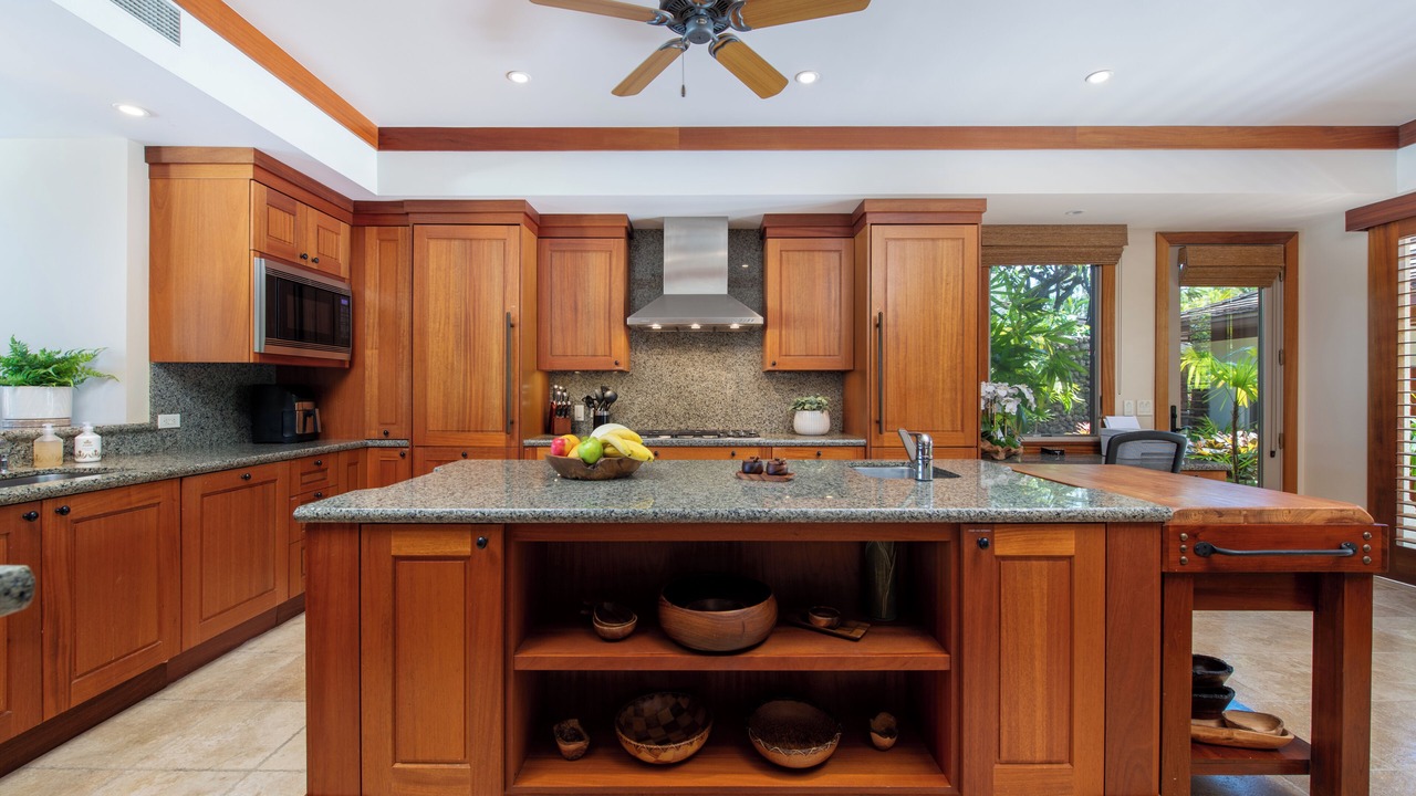 Photo of Kitchen in Kaupulehu