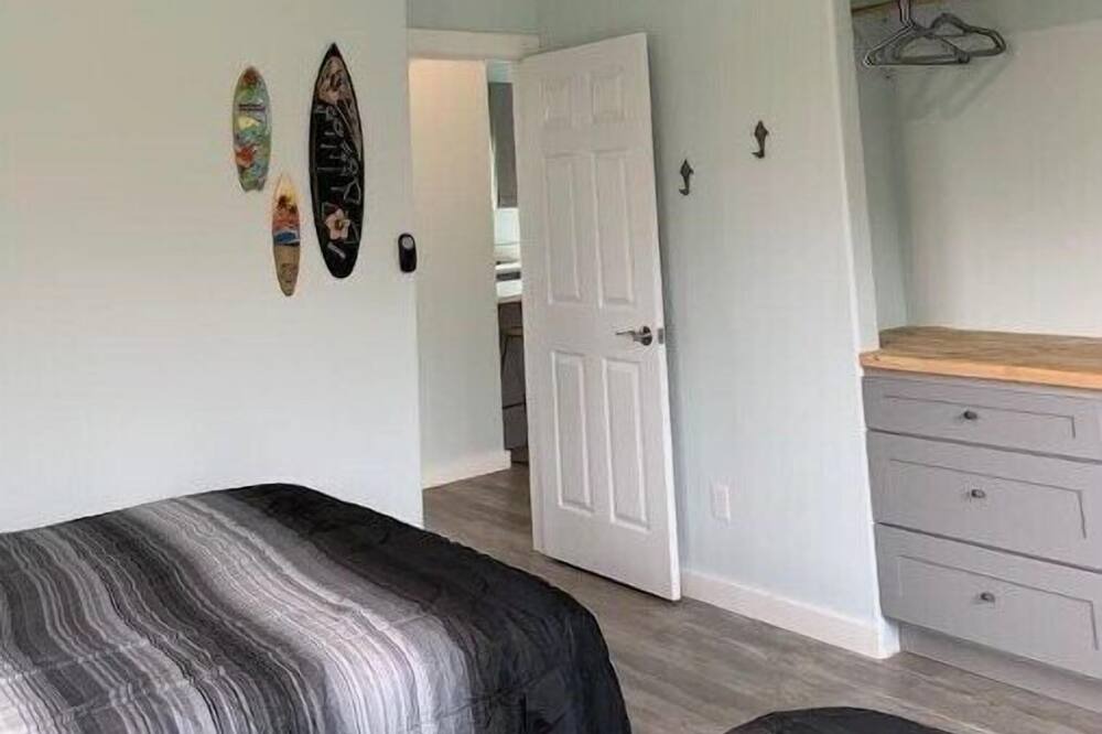 Photo of Bedroom in Eden Roc