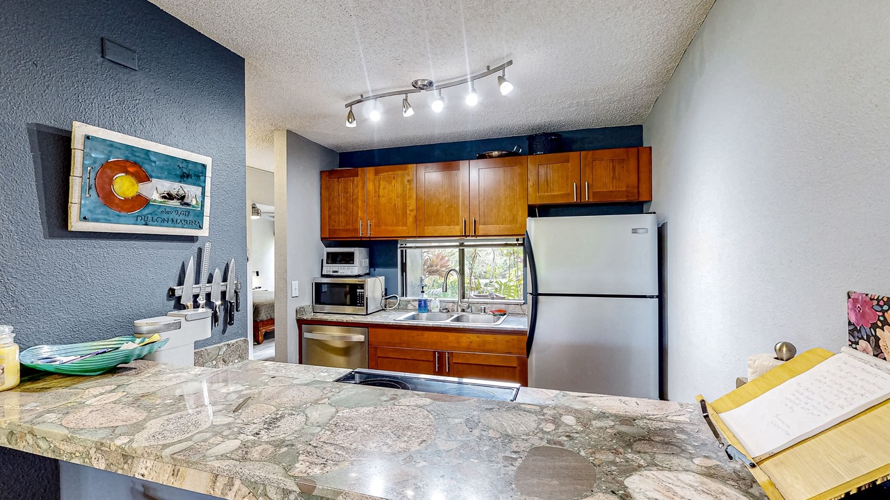 Photo of Kitchen in Waikoloa
