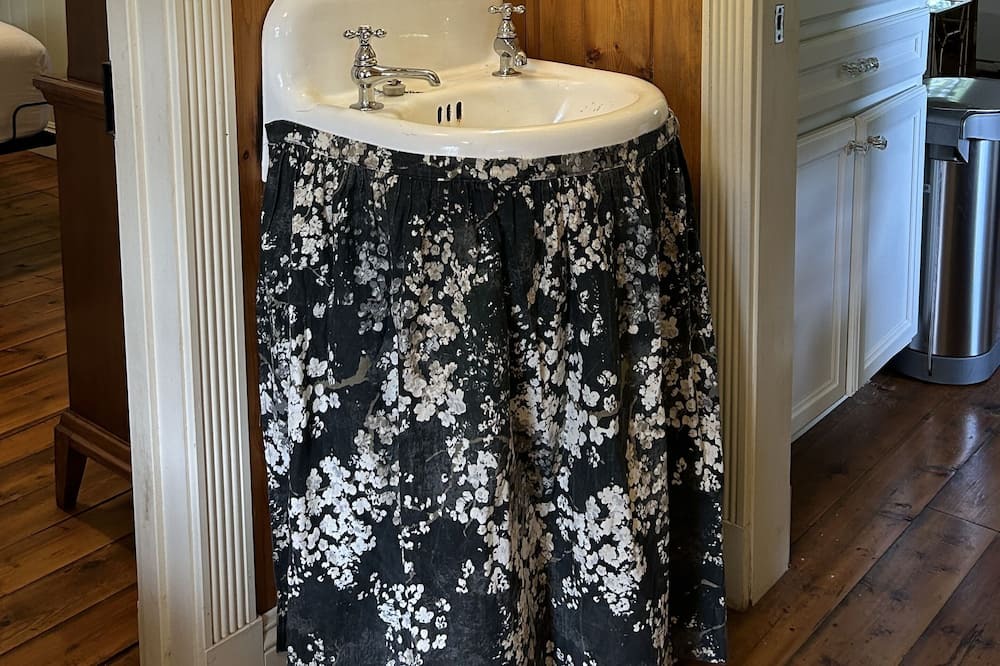 Photo of Bathroom in Honokaa