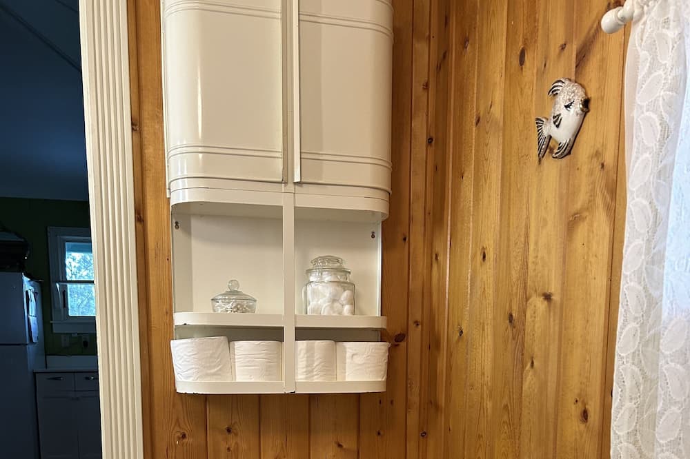 Photo of Bathroom in Honokaa