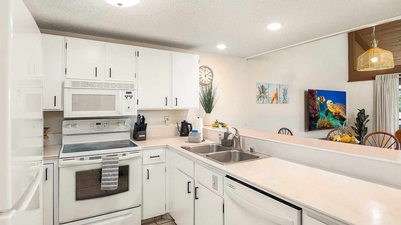 Photo of Kitchen in Waikoloa