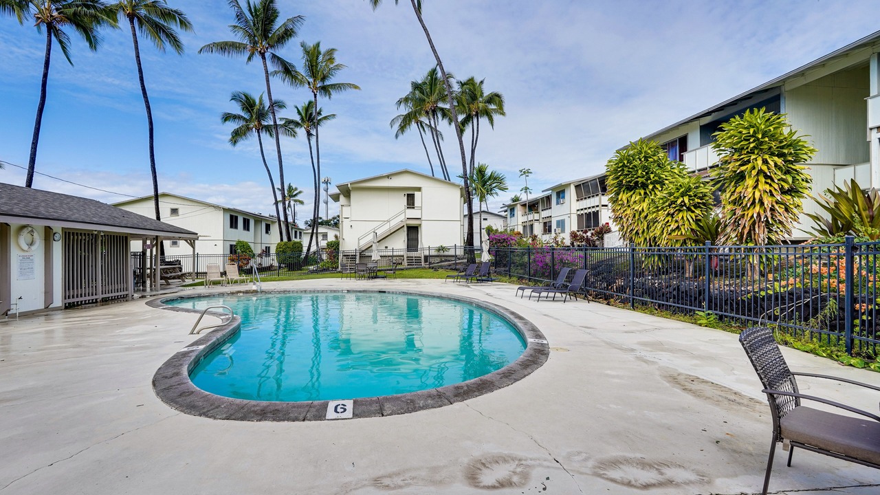 Photo of Others in Historic Kailua Village