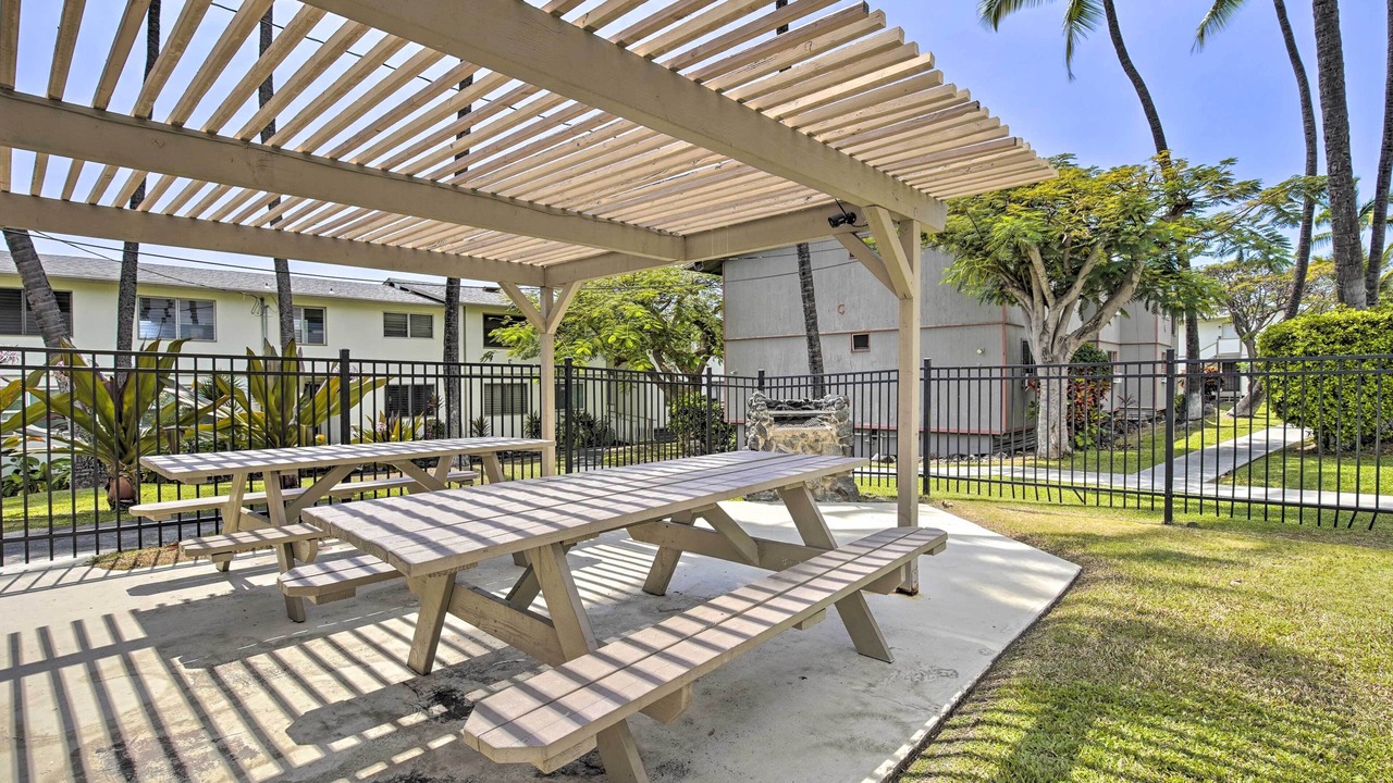 Photo of Others in Historic Kailua Village