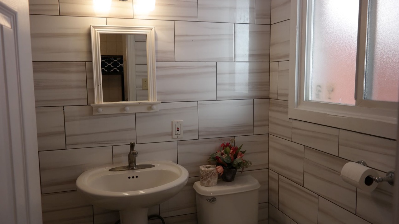 Photo of Bathroom in Waikiki