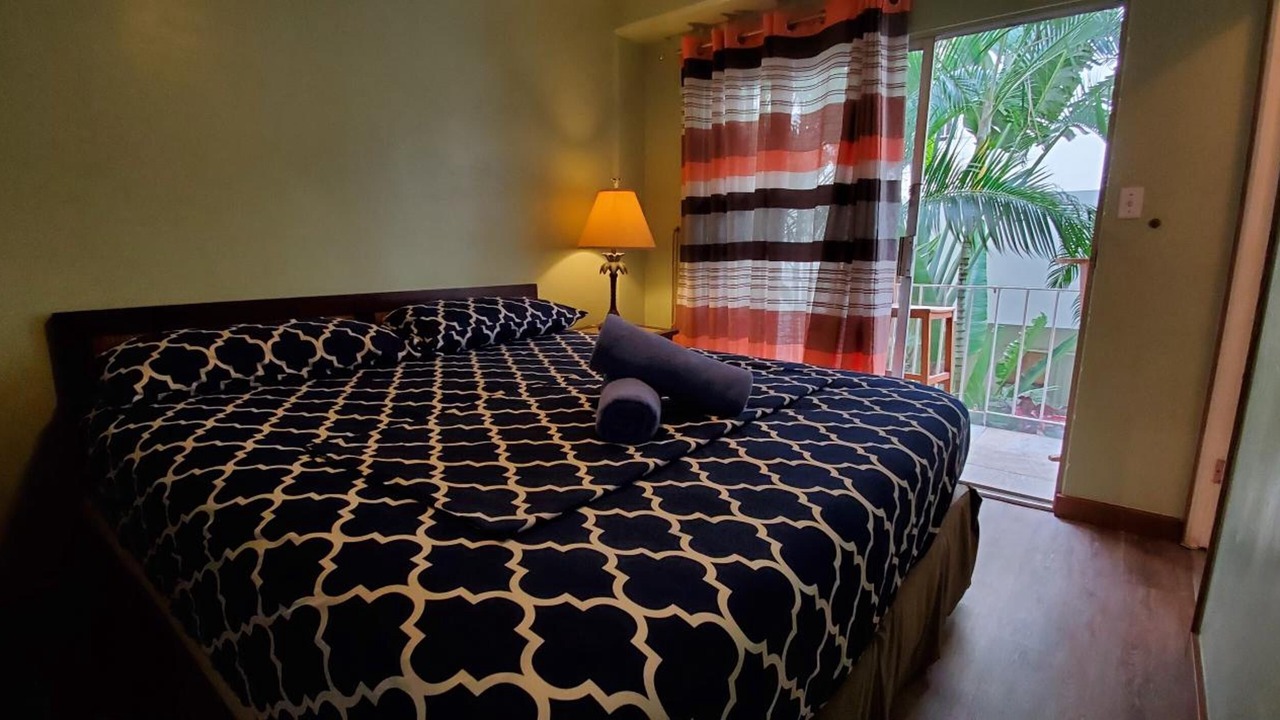 Photo of Bedroom in Waikiki