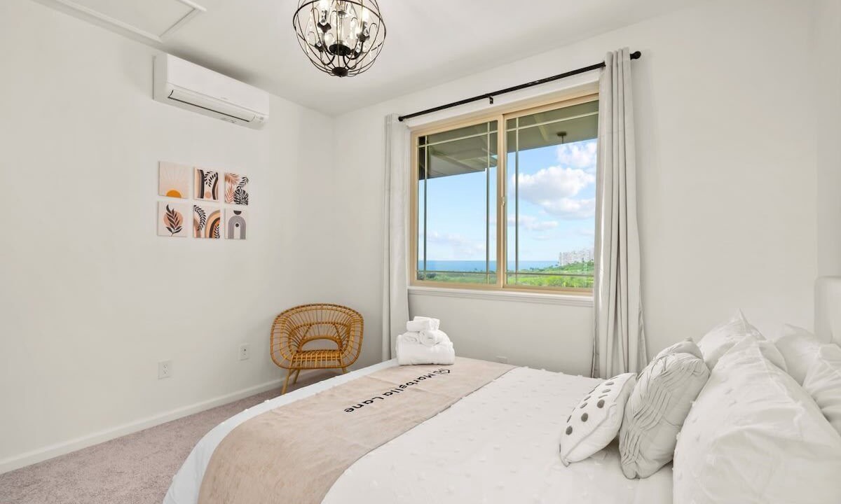 Photo of Bedroom in Makaha Valley