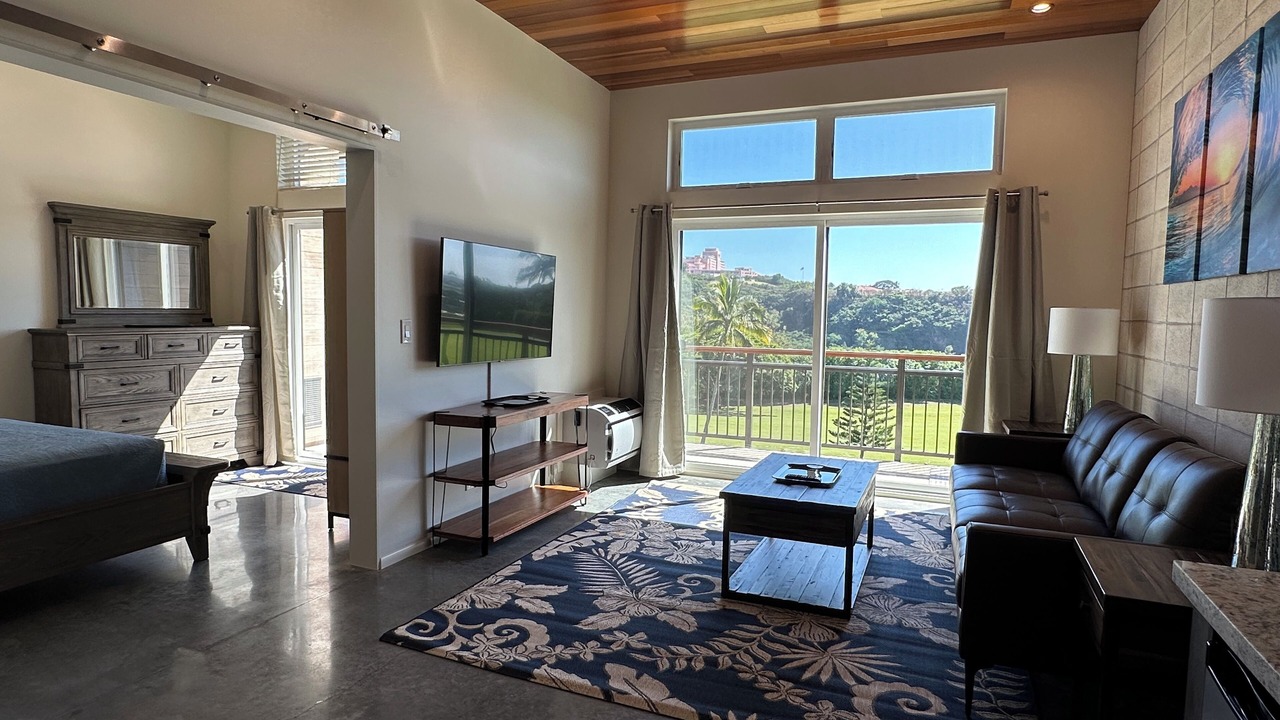 Photo of Livingroom in Moanalua