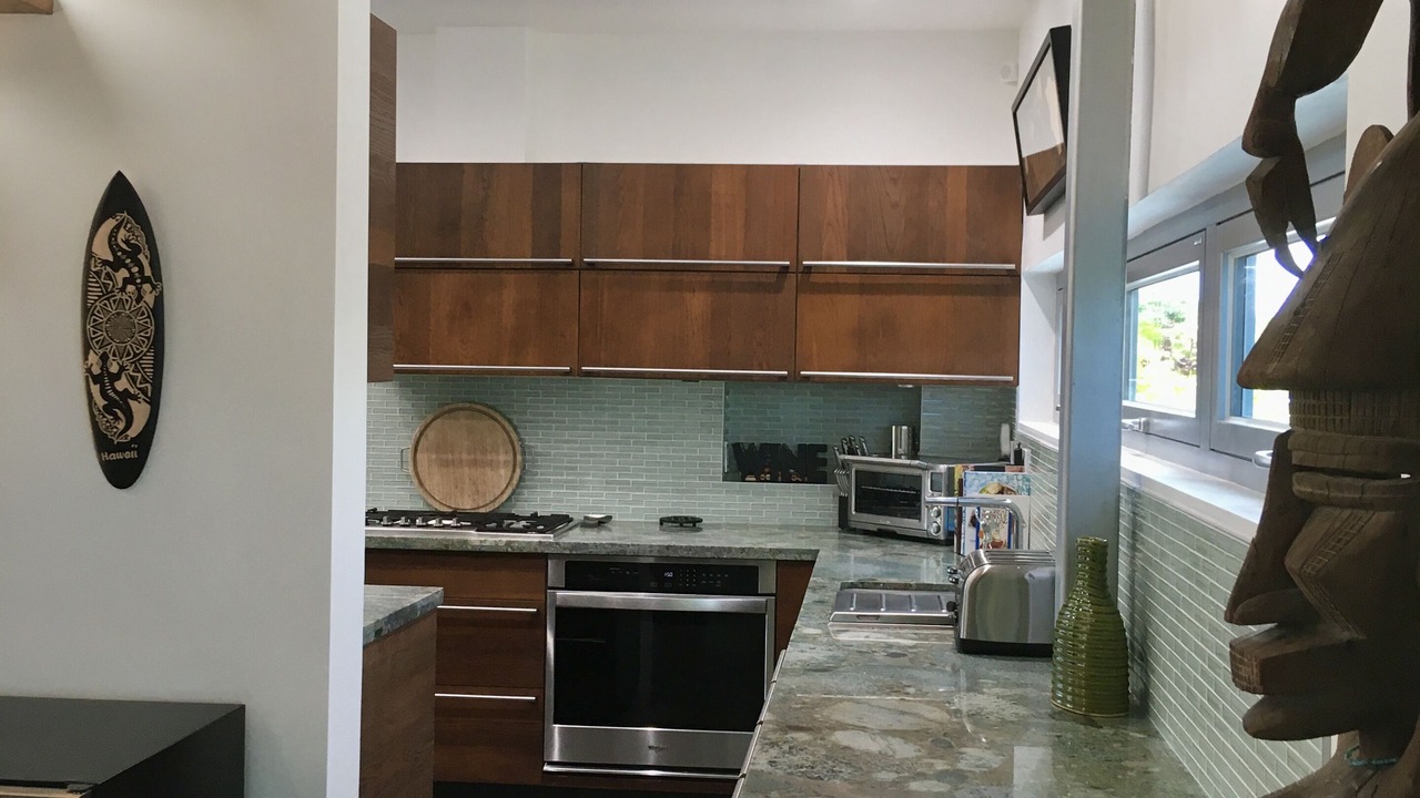 Photo of Kitchen in Puna Palisades