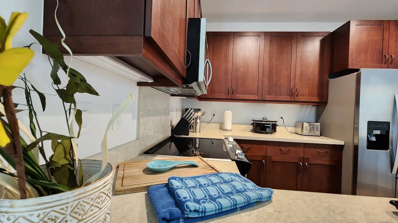 Photo of Kitchen in Makaha Valley