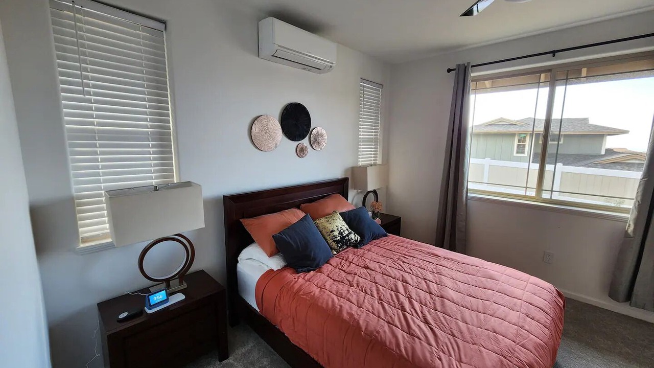 Photo of Bedroom in Makaha Valley