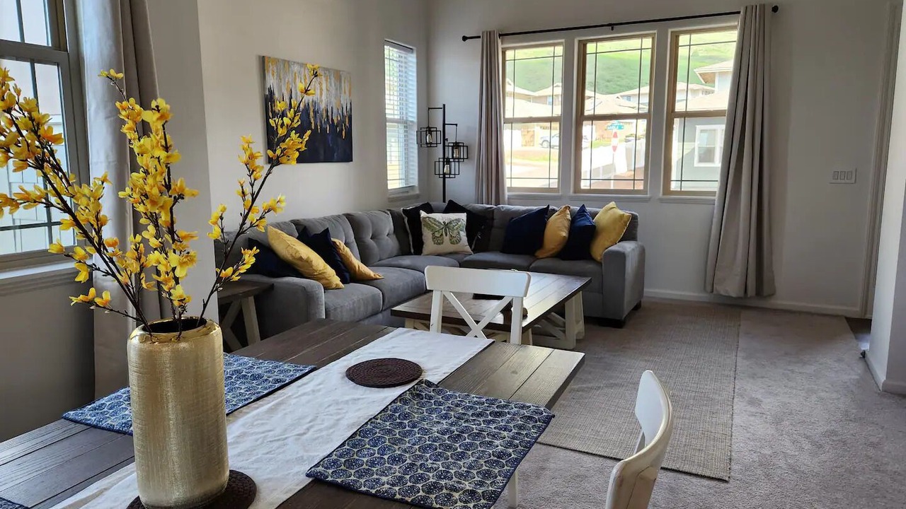 Photo of Livingroom in Makaha Valley