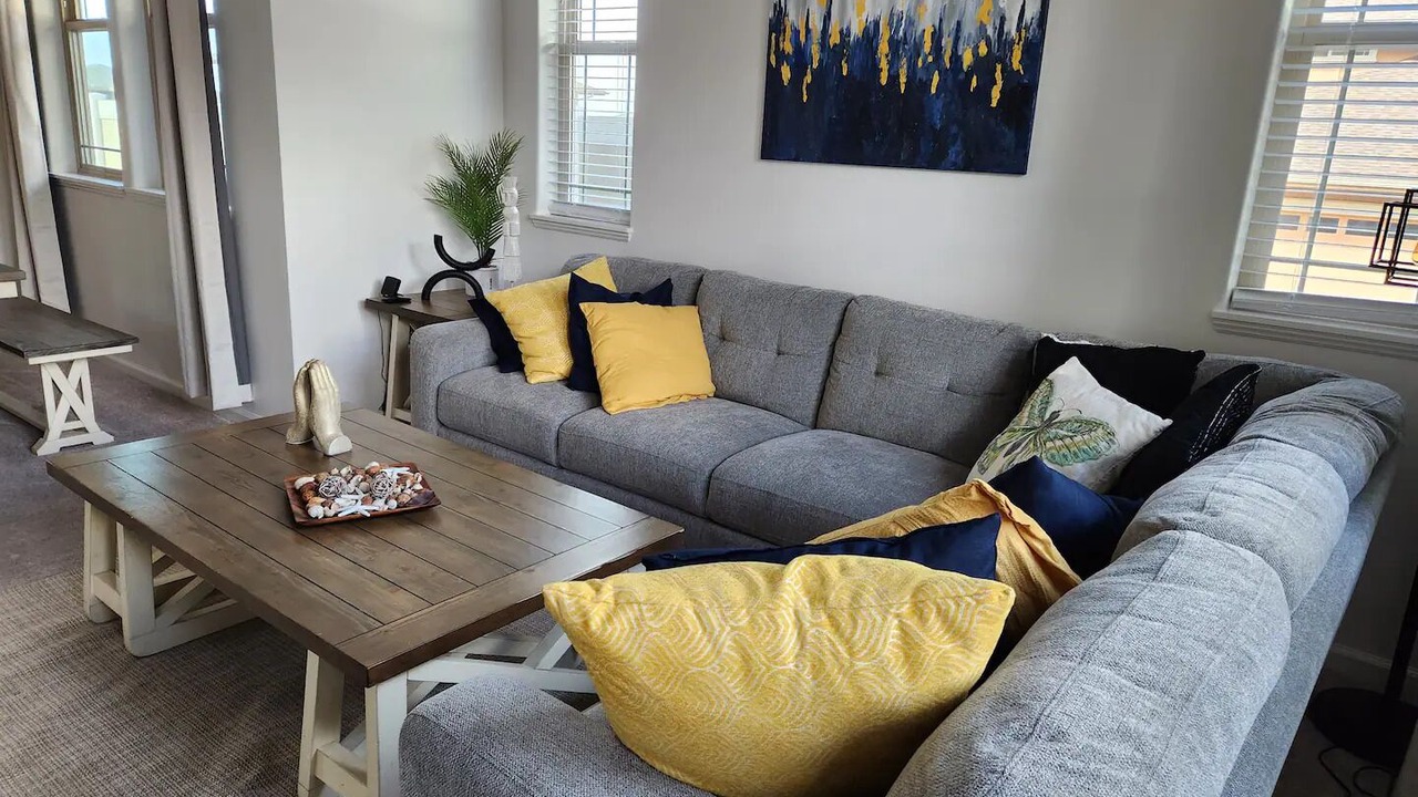 Photo of Livingroom in Makaha Valley