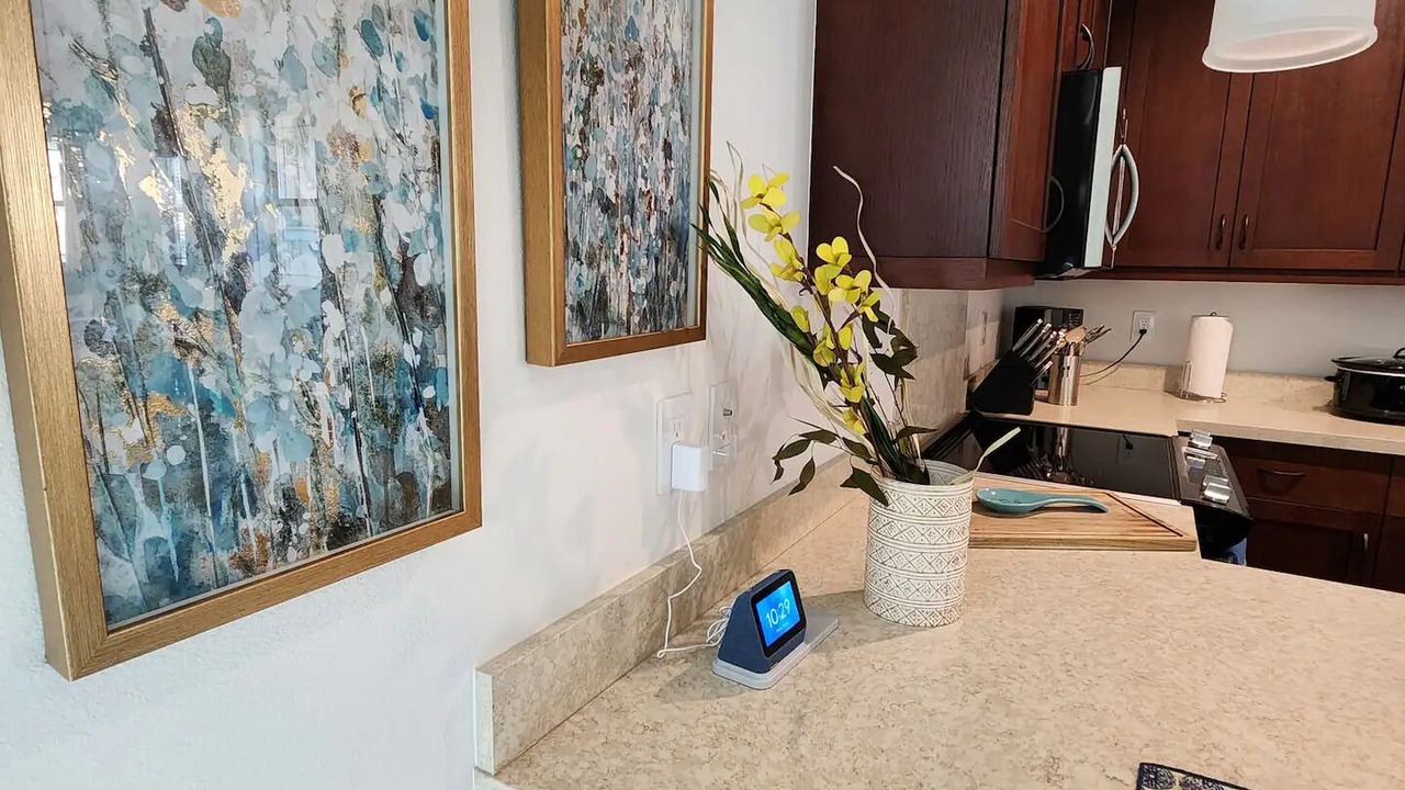 Photo of Kitchen in Makaha Valley