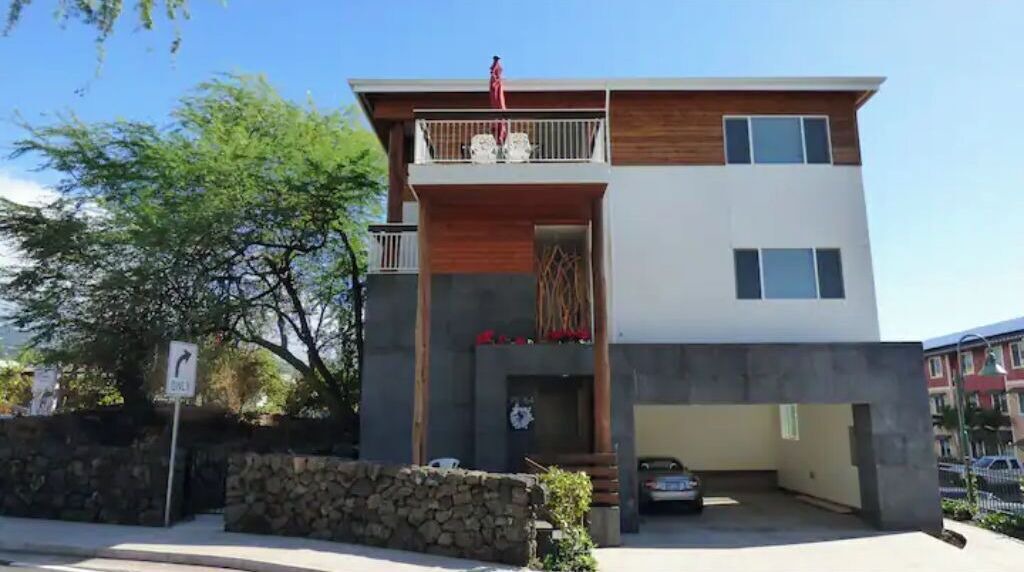 Photo of Others in Historic Kailua Village
