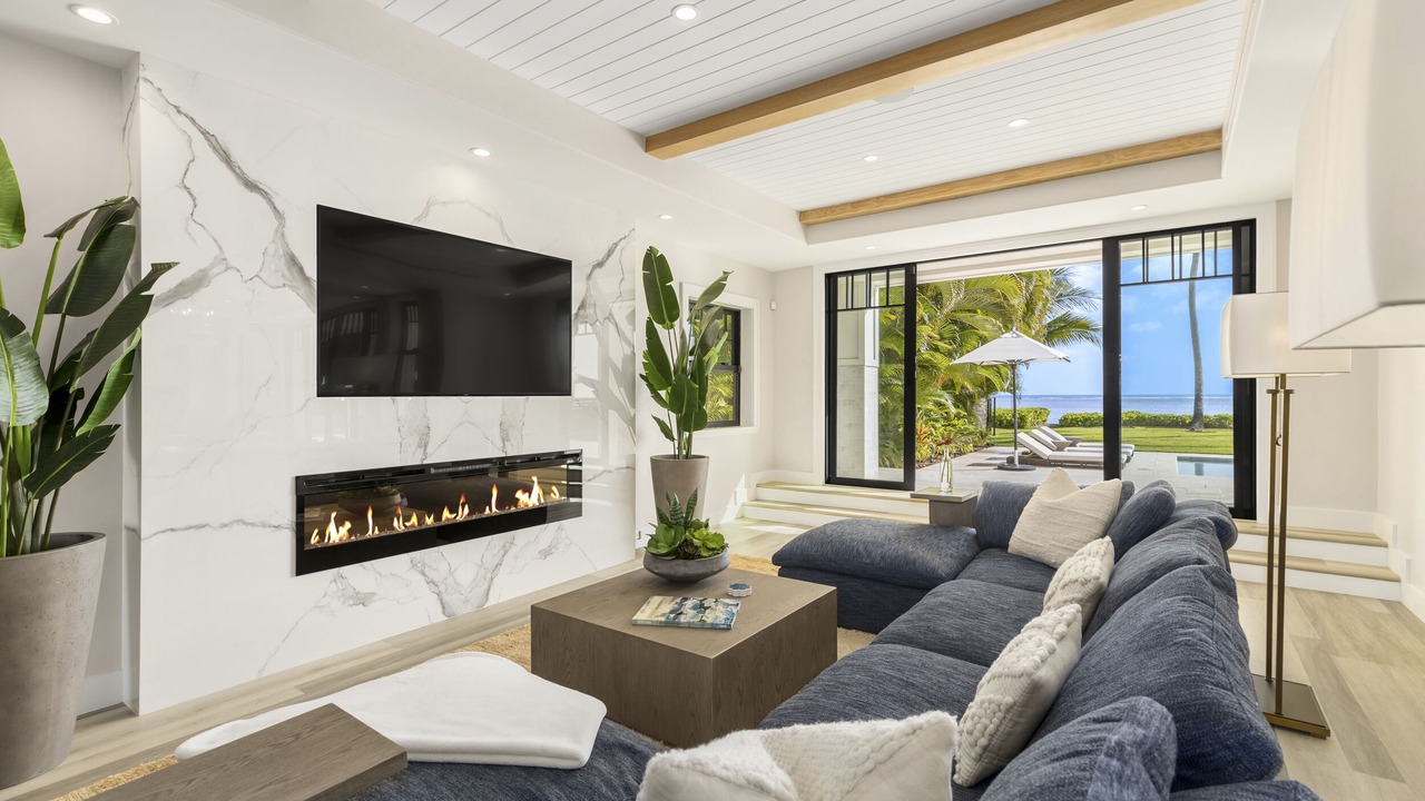 Photo of Livingroom in Eastern Honolulu