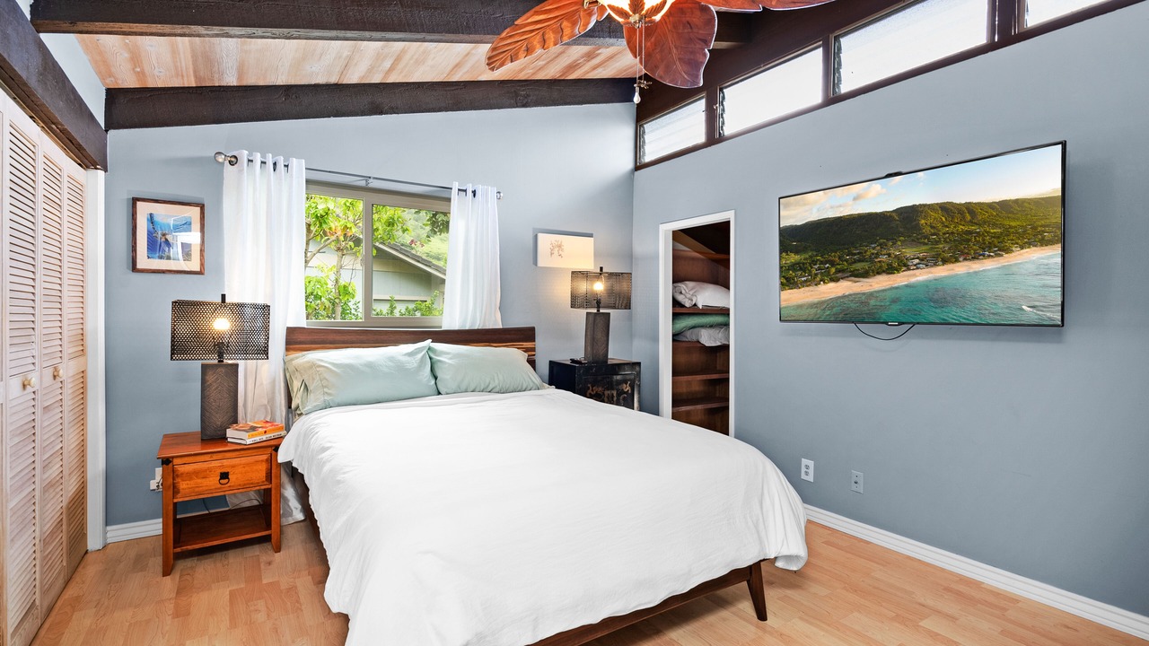 Photo of Bedroom in Hawaii Kai