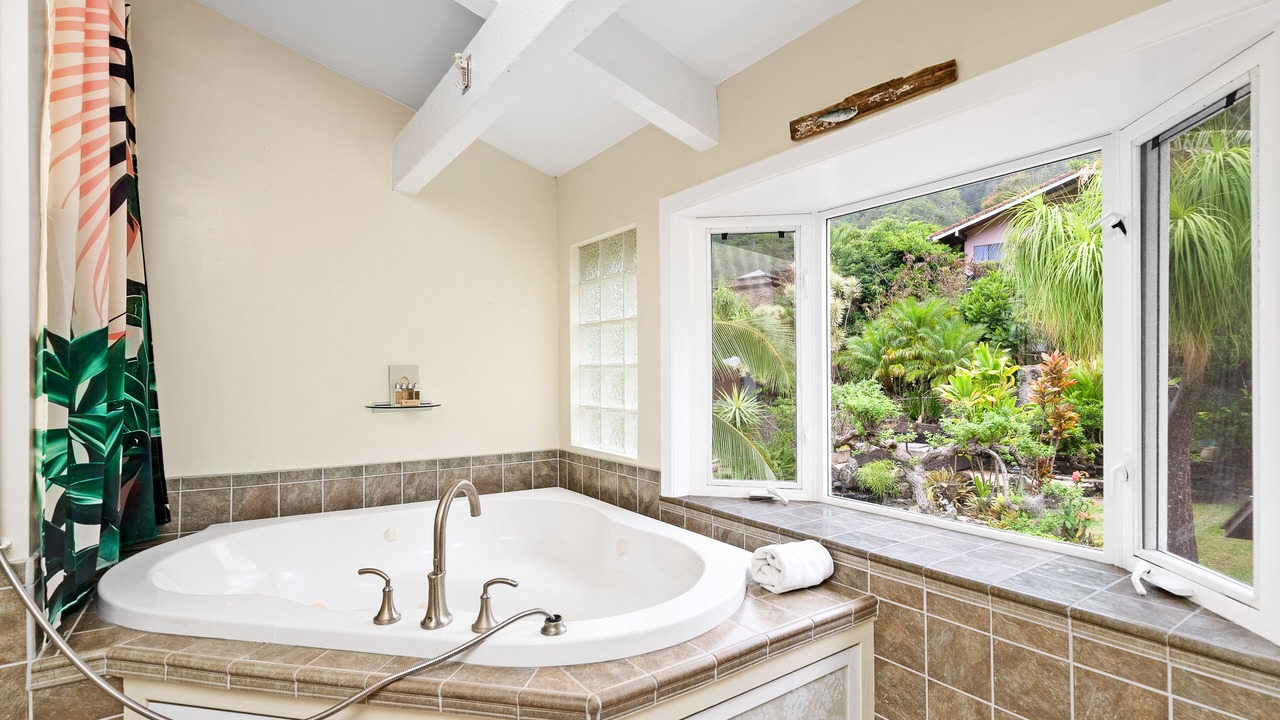 Photo of Bathroom in Hawaii Kai