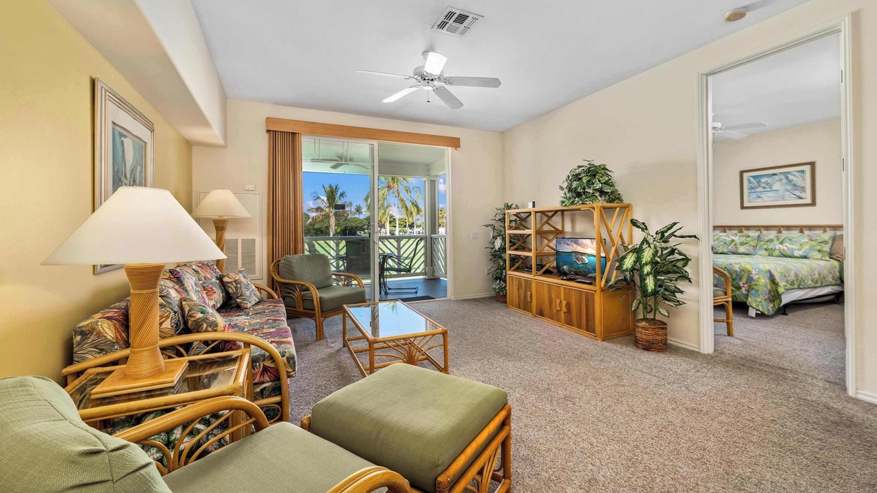 Photo of Livingroom in Waikoloa